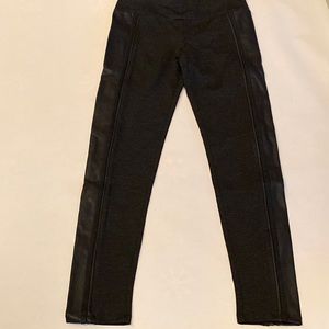 BNWT eaka Leggings / Yoga Pants With Faux Leather Side Stripes  Dark Gray Size 6